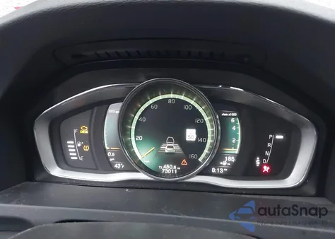 2018 Volvo S60 Cross Country T5 z USA, uszkodzony, nr VIN YV440MUM9J2006405